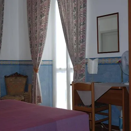 Hotel Riviera 3*