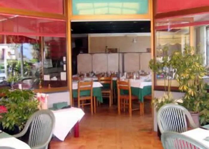 Riviera Hotel 3*