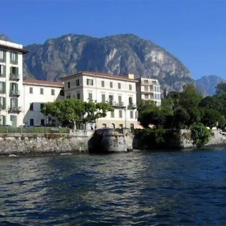 里维埃拉酒店 3*