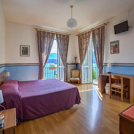 里维埃拉酒店 酒店